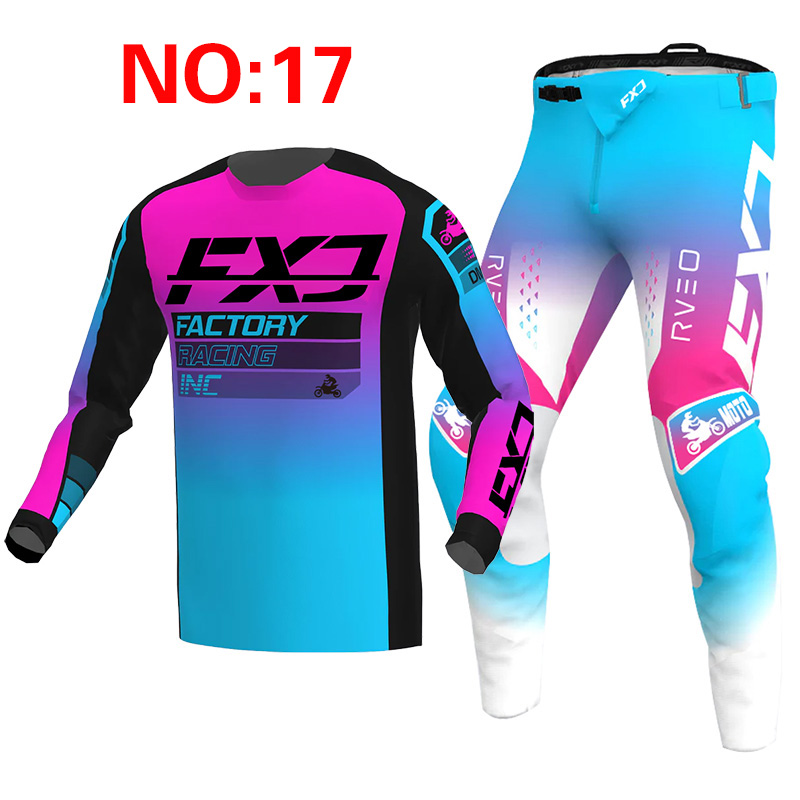 Novo conjunto de equipamentos  - Mountain Biking Trails avaliação e preço