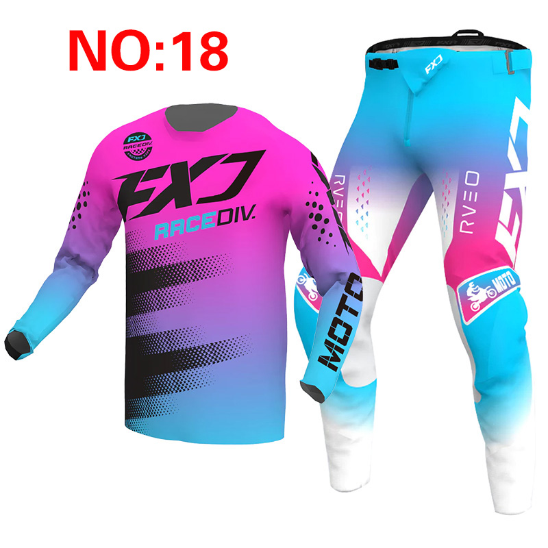 Novo conjunto de equipamentos  - Mountain Biking Trails avaliação e preço